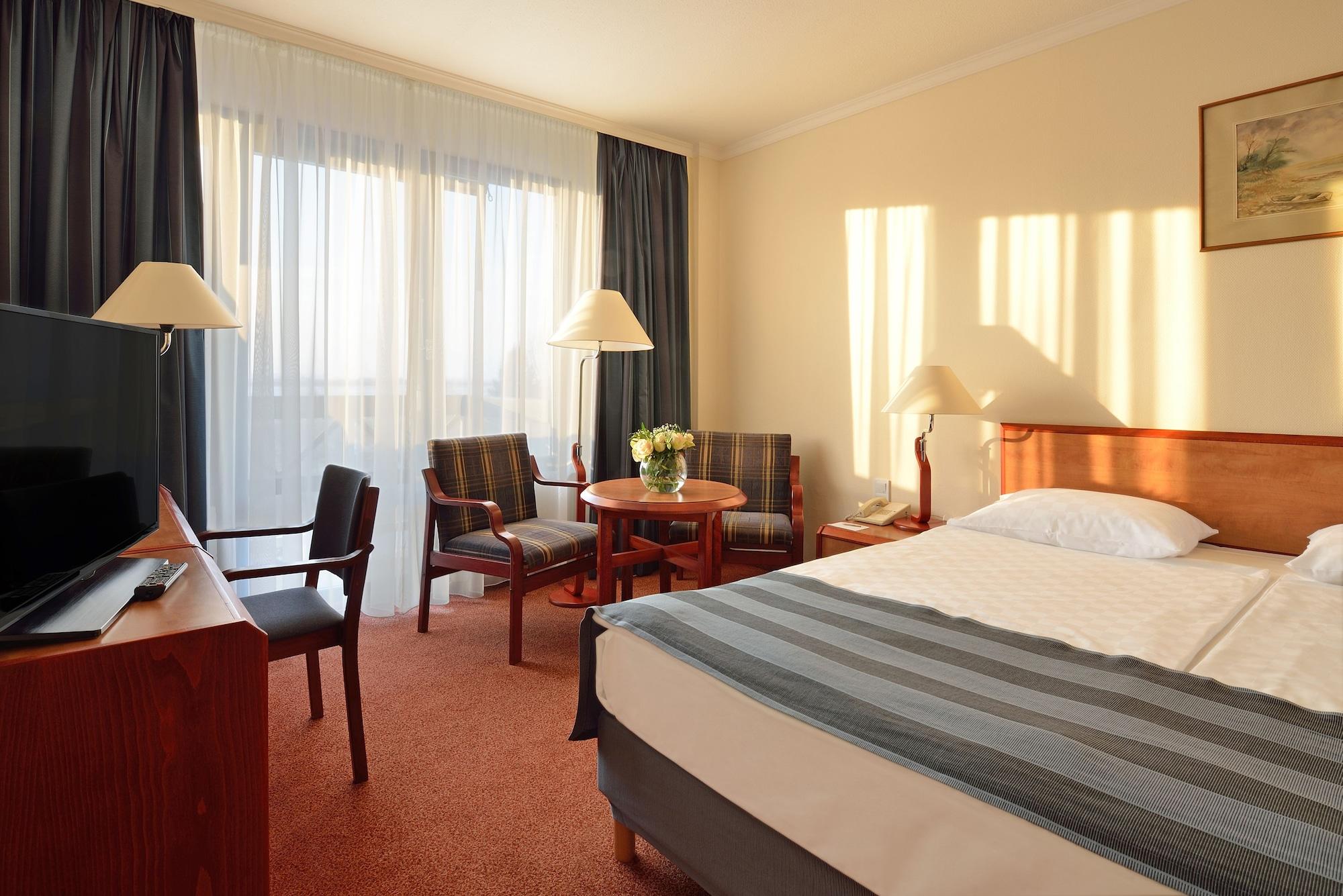 Danubius Hotel Buek Ngoại thất bức ảnh